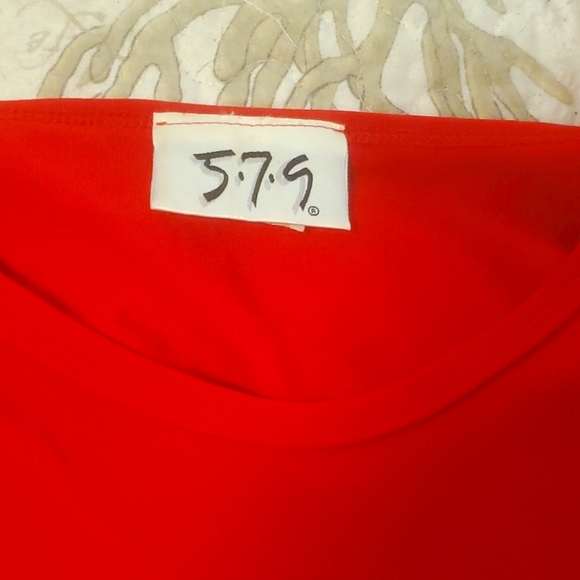 RED DRESS - Picture 3 of 5